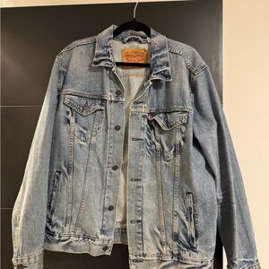 Levi's Men's Light Blue Denim Jacket